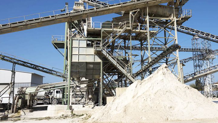 Förderanlagen für die Baustoff- und Zementindustrie